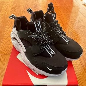 Nike Huarache Run Se (gs) 5Y